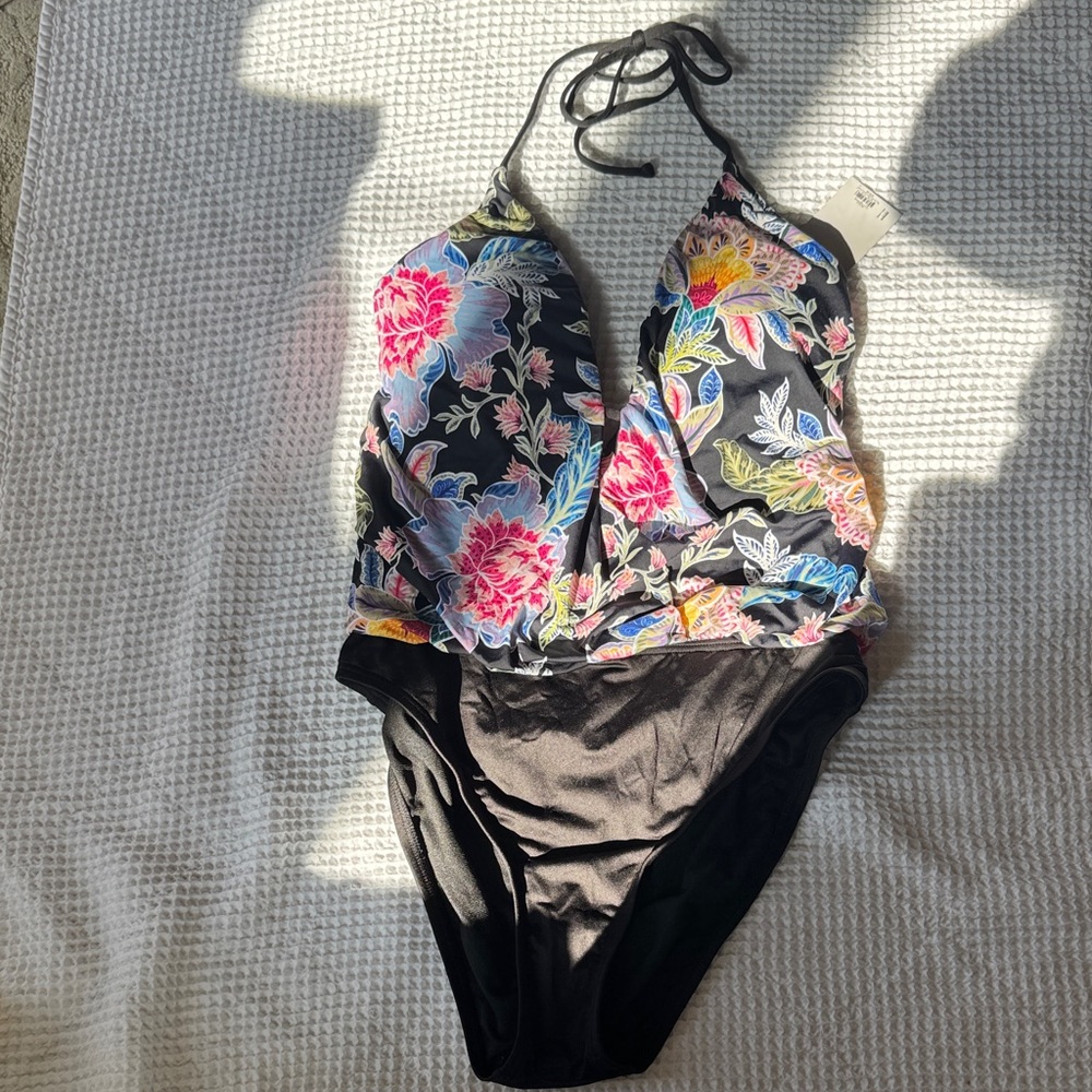 Apt 9 Floral Halter One-Piece Swimsuit - Size Large NWT